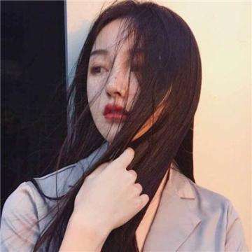 人民网三评“倒奶事件”之二：多少利益暗中驱动？